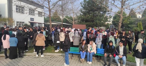 Afad Akyazı'da Çök Kapan Tutun tatbikatı gerçekleştirdi