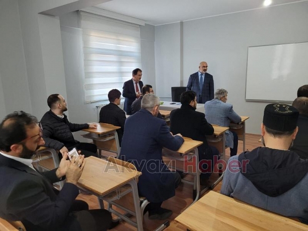 Akyazı'da Ezanı Güzel Okuma Kursu açıldı