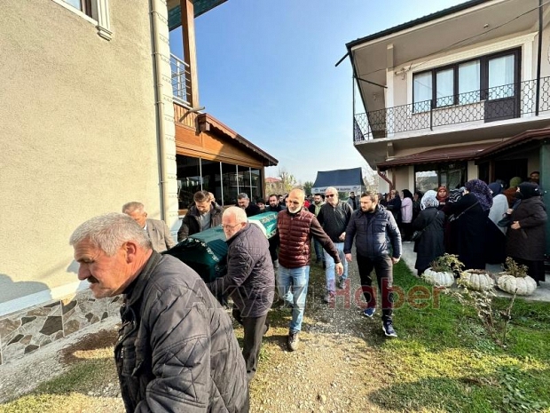 Rabia Uğur defnedildi 