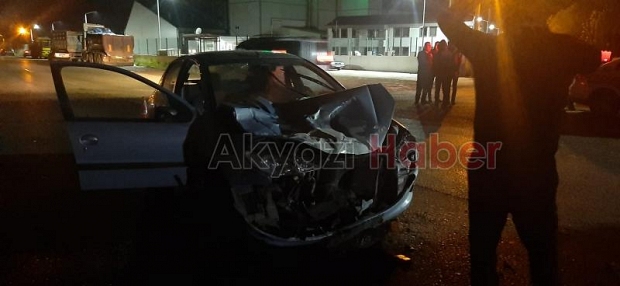 Akyazı'da kaza: 4 yaralı