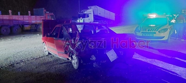 Akyazı'da kaza: 4 yaralı
