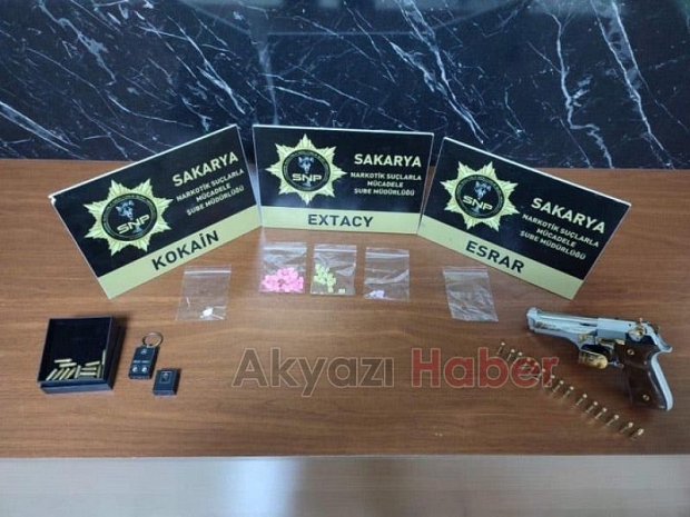 Sakarya'da narkotik operasyonu kamerada