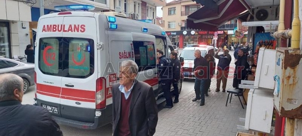 Bebek arabasından düşüp yaralandı