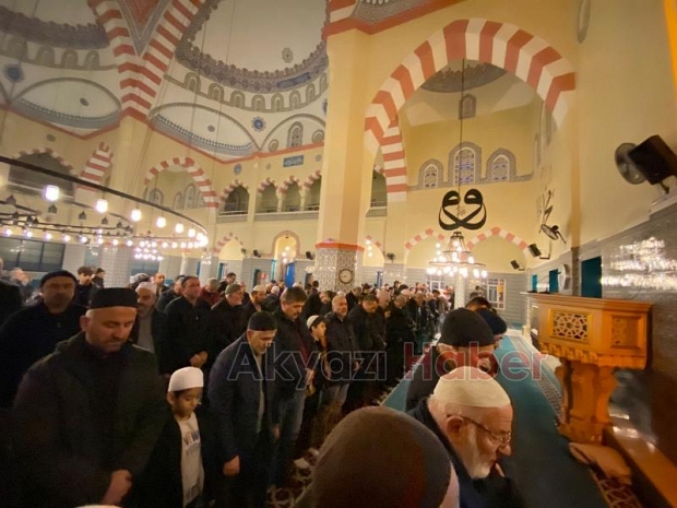 Baba Oğul Aynı Safta