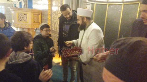 Baba Oğul Aynı Safta
