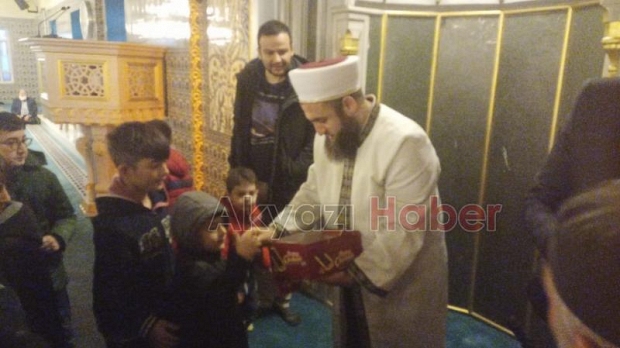 Baba Oğul Aynı Safta