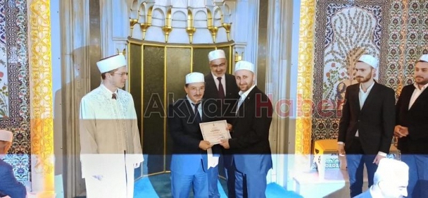 Akyazı'da Ezanı Güzel Okuma Kursu'nun kapanış programı yapıldı
