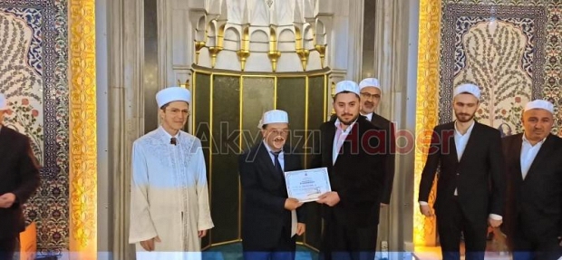 Akyazı'da Ezanı Güzel Okuma Kursu'nun kapanış programı yapıldı