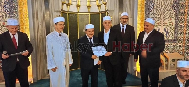 Akyazı'da Ezanı Güzel Okuma Kursu'nun kapanış programı yapıldı