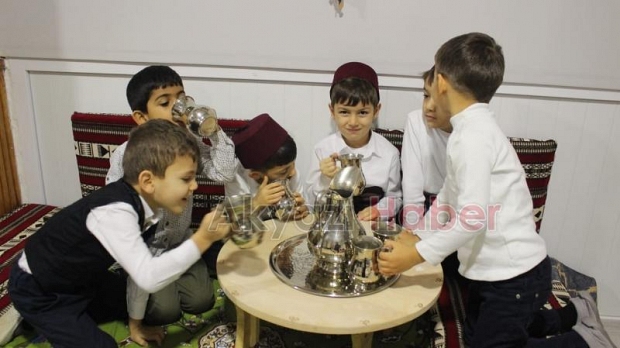 Miraç Camii'nde yerli malı temalı hayır pazarı