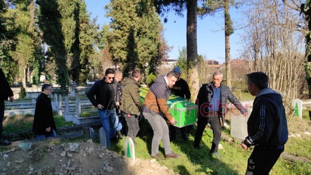 Raif Ercan defnedildi