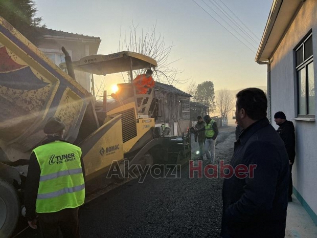 Akyazı’da asfalt atağı 2023 yılında da devam ediyor