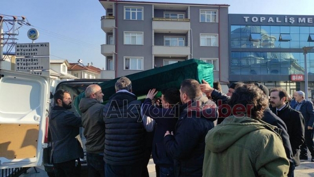  Zeynep Ünal defnedildi 