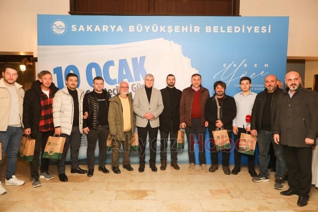 Yüce, gazetecilerle buluştu