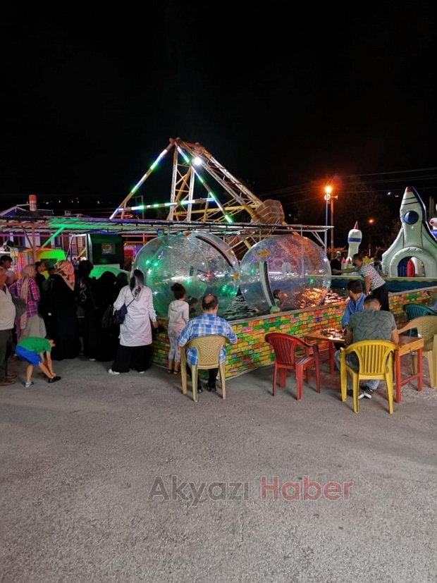 Sömestır tatilinde eğlence şöleni Asya Lunapark'ta