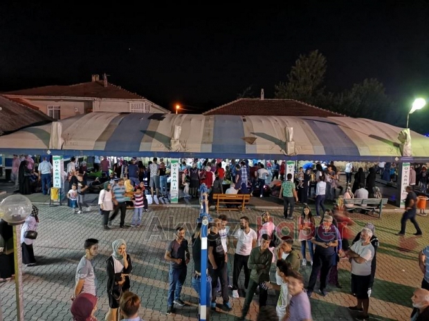Sömestır tatilinde eğlence şöleni Asya Lunapark'ta