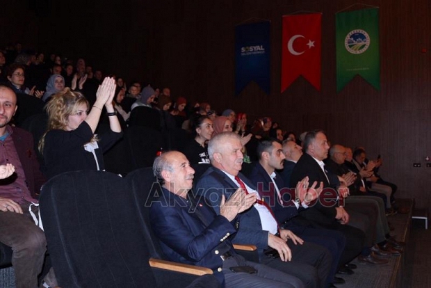 Akyazı'da Türk sanat müziği konseri