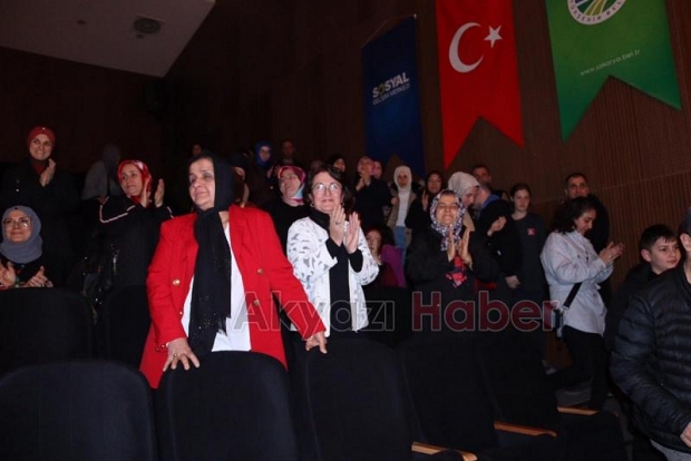 Akyazı'da Türk sanat müziği konseri