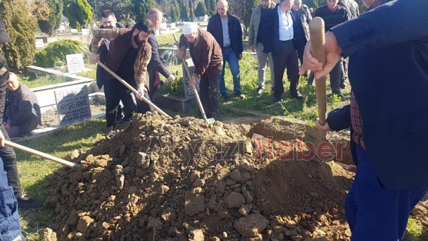 Mehmet Yeni defnedildi