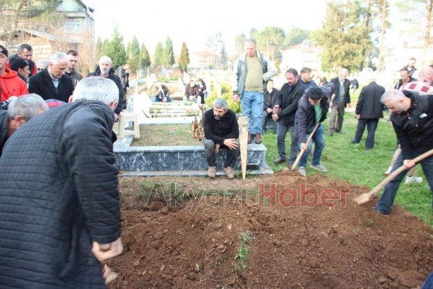 Hatun Çubukçu dualarla defnedildi
