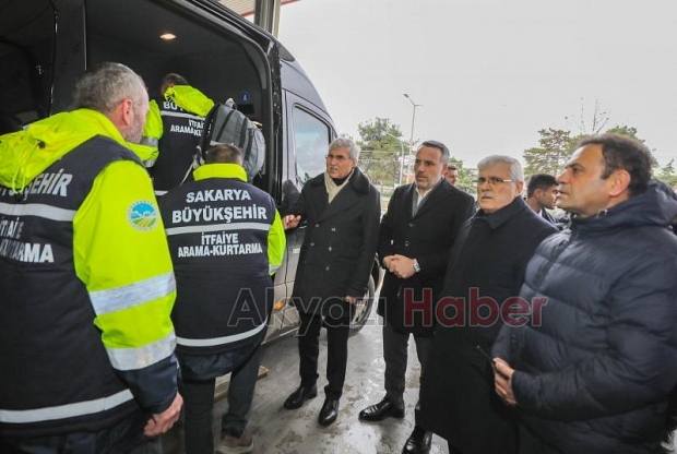 Sakarya depremzedeler için seferber oldu