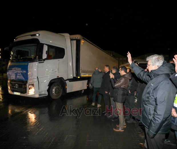 Sakarya yardımda öncü oldu: 25 yardım tırı, 55 iş makinası ve 124 personel