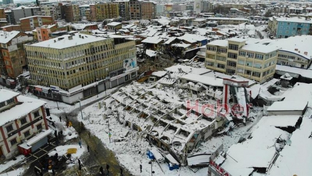 Depremde can kaybı 7 bin 108'e yükseldi