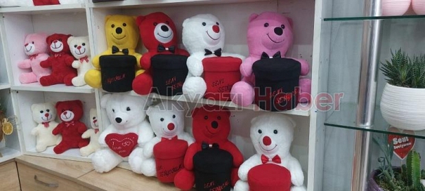 Miray Çiçekçilik: Tek kırmızı gül 19.90 TL