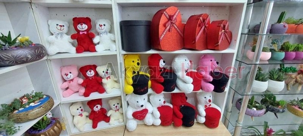 Miray Çiçekçilik: Tek kırmızı gül 19.90 TL