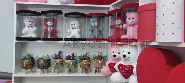 Miray Çiçekçilik: Tek kırmızı gül 19.90 TL