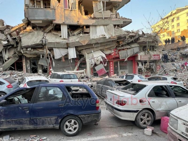 9 kişiyi kurtaran S.A.B.A.H ekibi Sakarya'ya döndü