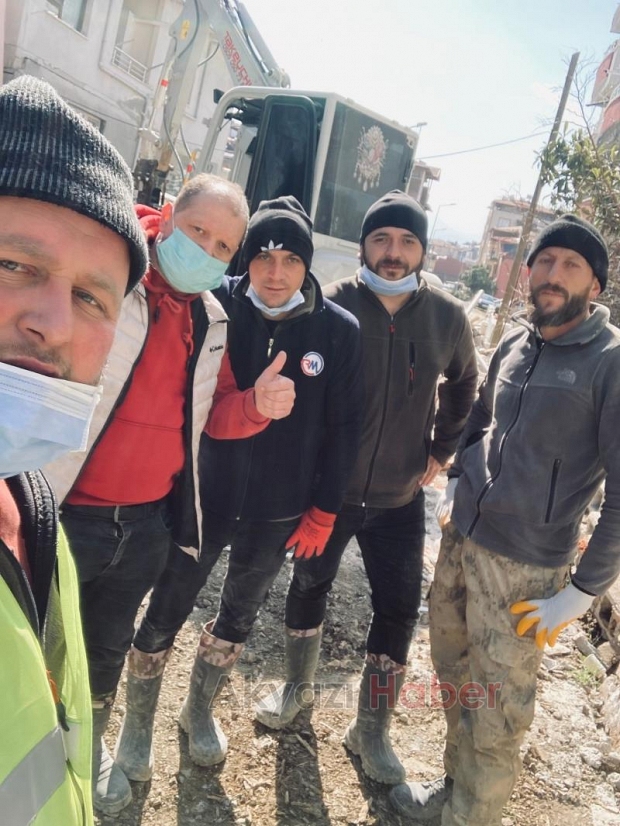 Akyazı'dan depremzedelerin yardımına koşmuşlardı, yaşadıklarını anlattılar
