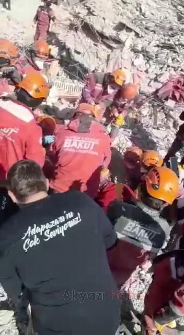 Adapazarı ekibi 203 saat sonra çifti enkazdan sağ kurtardı