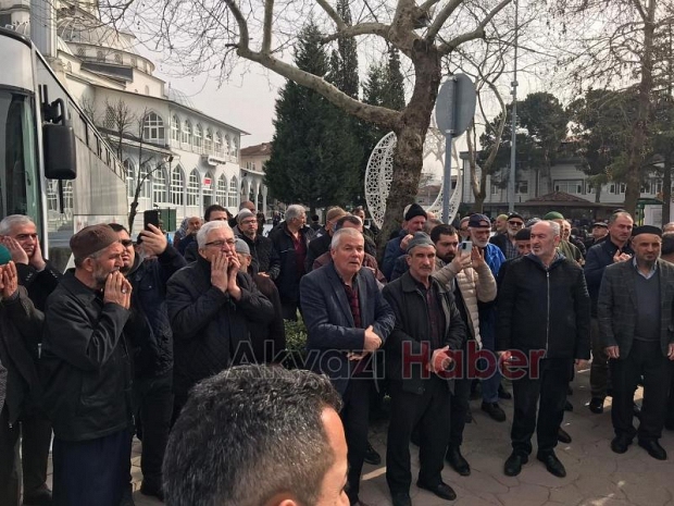 Deprem bölgesine 2 tır yardım malzemesi gönderildi