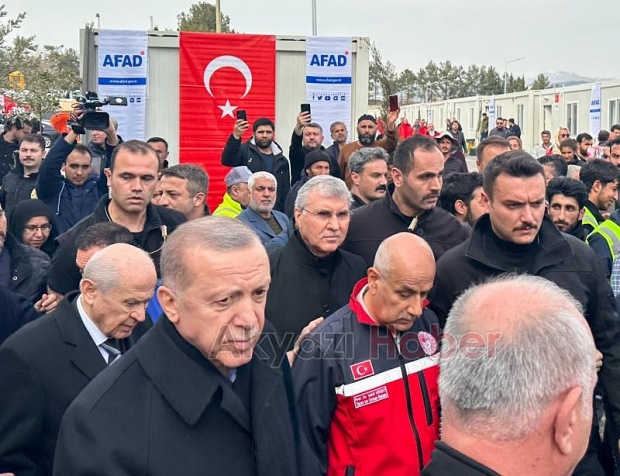 Başkan Ekrem Yüce, Cumhurbaşkanı ile birlikte deprem bölgesinde