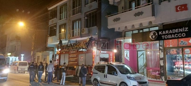 Banyoda kilitli kaldı, itfaiye kurtardı