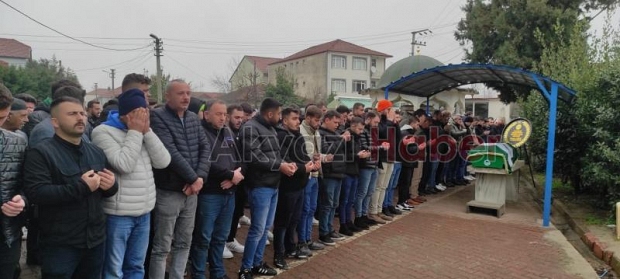  Semih Yılmaz dualarla defnedildi.