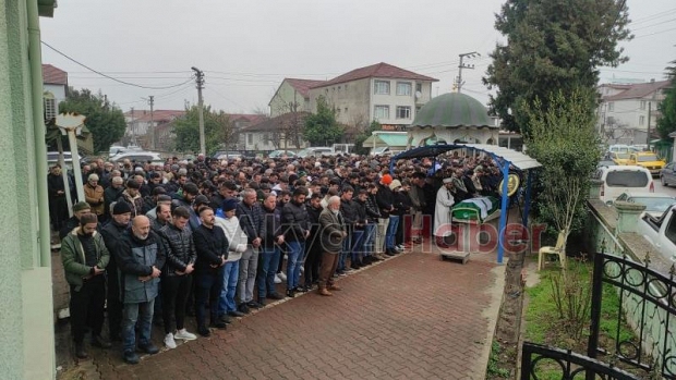  Semih Yılmaz dualarla defnedildi.