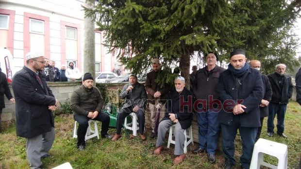  Semih Yılmaz dualarla defnedildi.