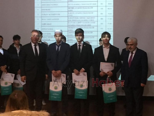 Akyazılı öğrenciler gururlandırdı