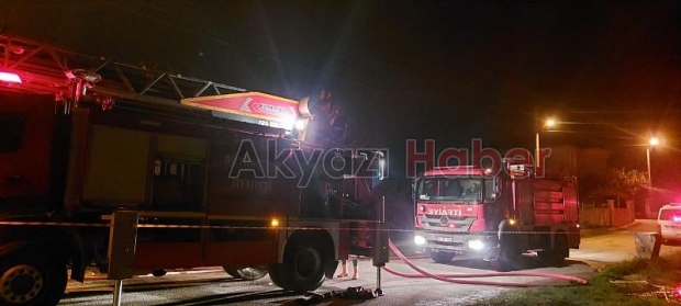 Akyazı'da yangın