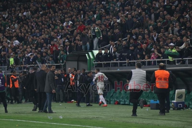  Sakaryaspor- Yılport Samsunspor maçına ceza yağdı