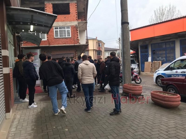 Akyazı'da öğrenciler arasında kavga
