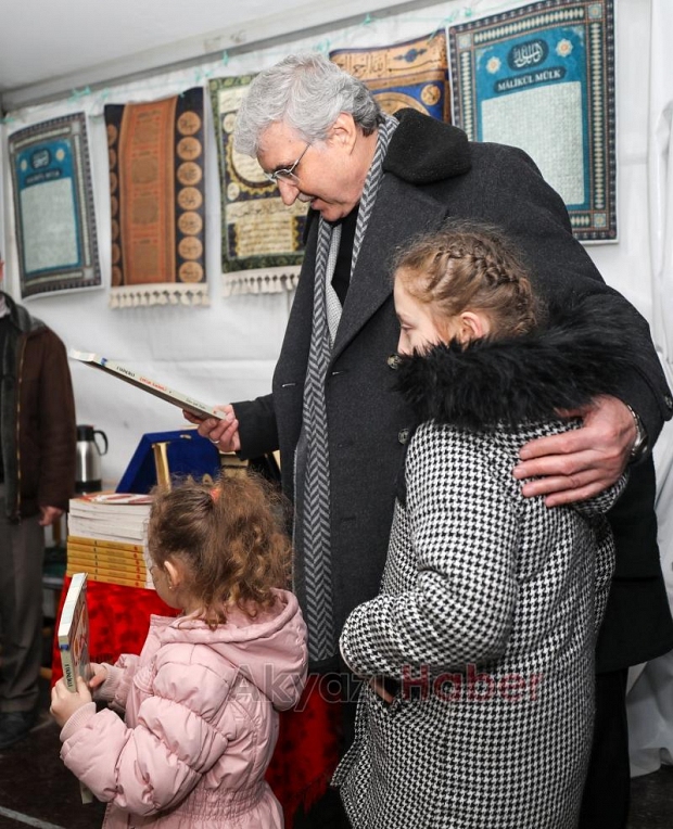 Ramazan Kitap Sokağı’nın açılışını yapıldı