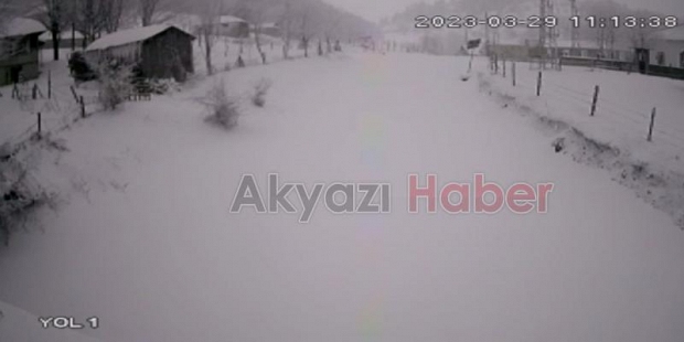 Keremali Yaylası'nda kar yağışı etkili oluyor