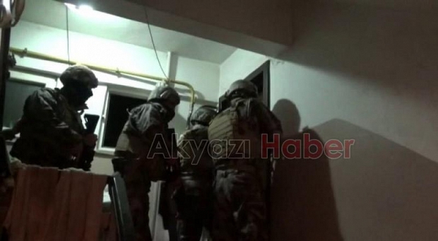 Sakarya'da terör operasyonunda yakalanan 8 şahıs tutuklandı