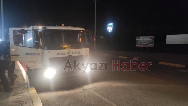 Çöp kamyonu alev aldı