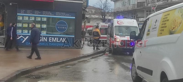 Ucuza ayakkabı satma kavgasında 4 kişi yaralandı