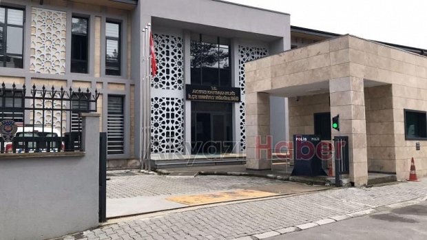 Ucuza ayakkabı satma kavgasında 4 kişi yaralandı