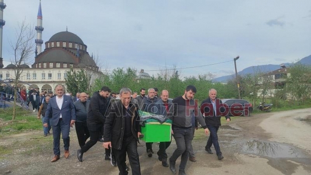 Reyhan Selçuk Defnedildi